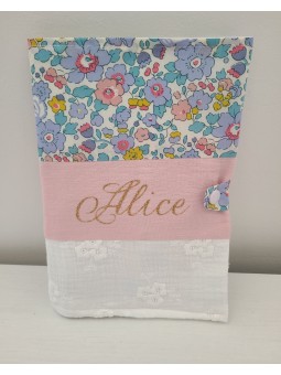 Protège carnet de santé romantique liberty Betsy, broderie anglaise et double gaze personnalisable