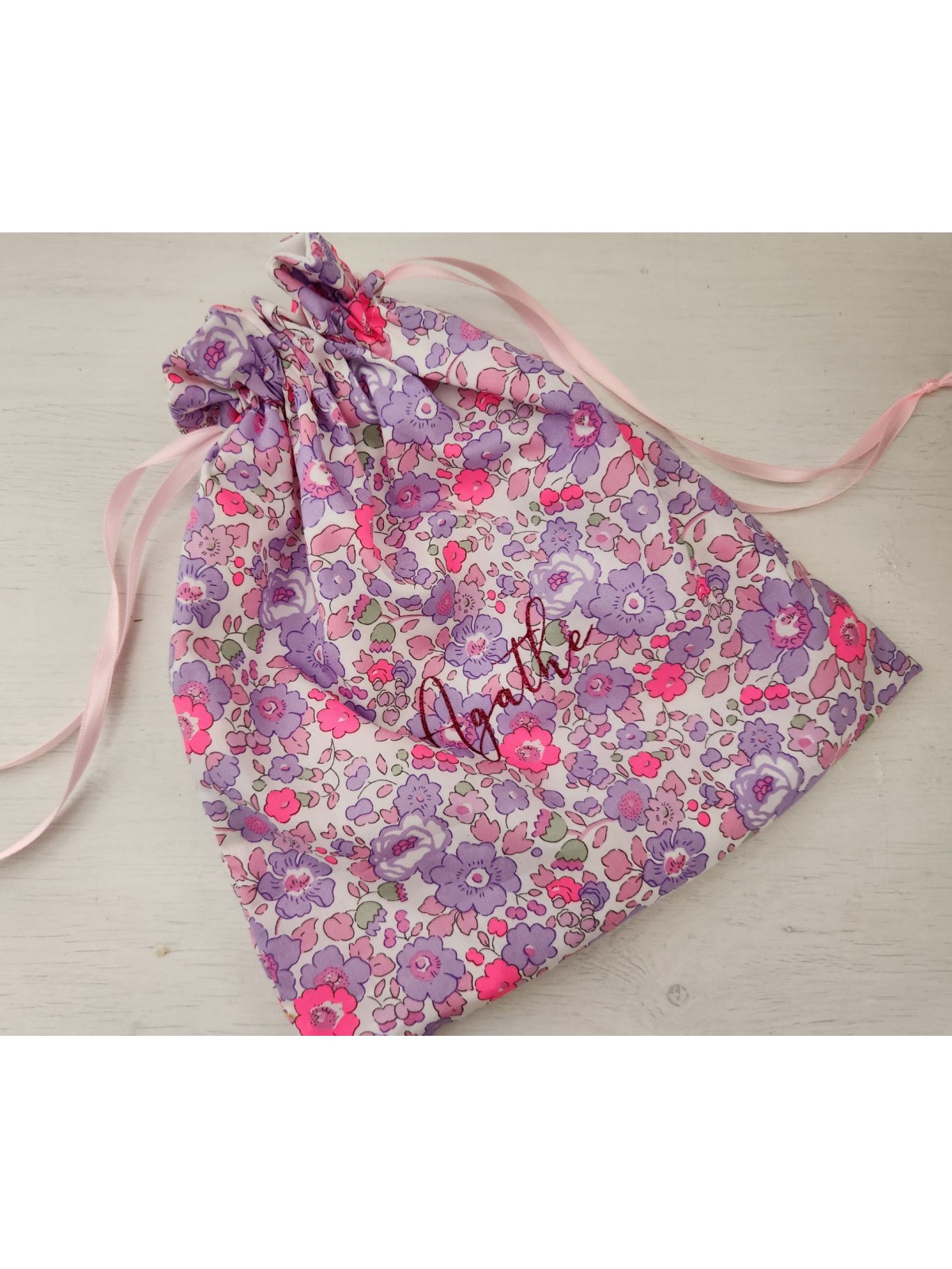 Sac pochon personnalisable pour crèche ou maternelle liberty Betsy neon