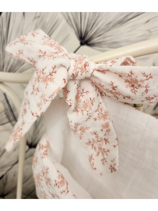 Range-pyjama ou range-doudou personnalisé double gaze fleurie
