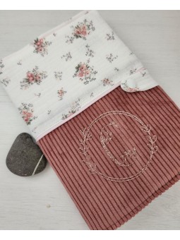 Protège carnet de santé double gaze et velours personnalisable avec prénom