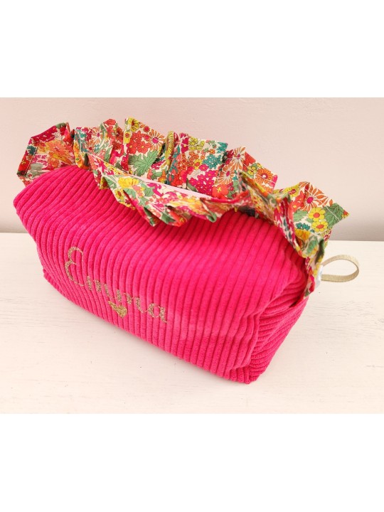 Trousse de toilette personnalisée en velours framboise et froufrou liberty