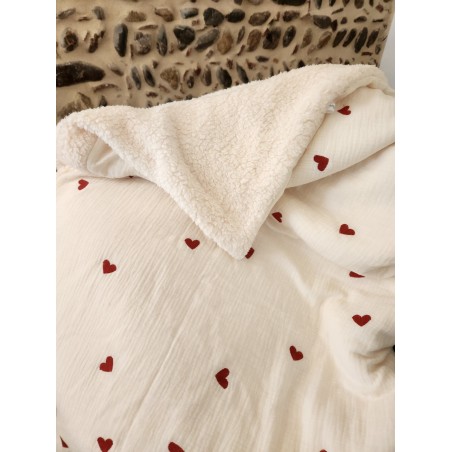 Couverture double gaze et coeurs brodés moumoute 145x155