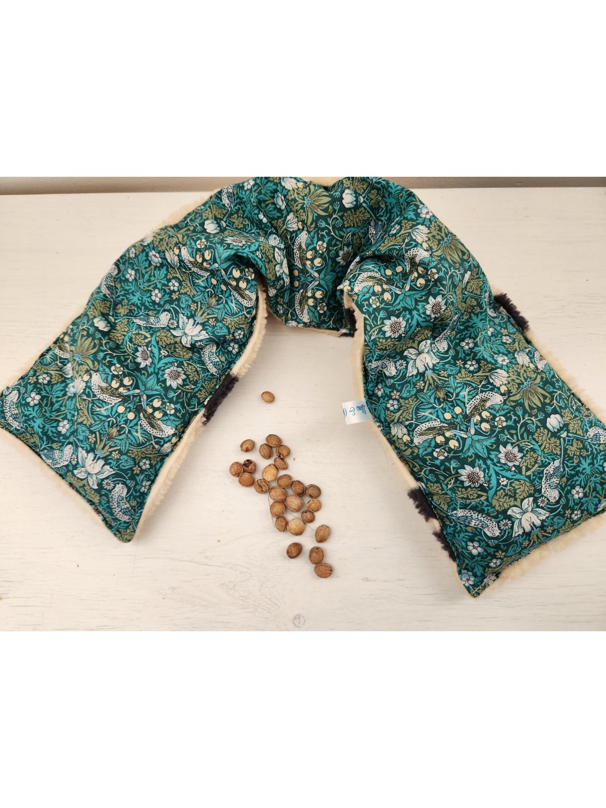 Bouillotte de cou aux noyaux de cerise liberty / minkee