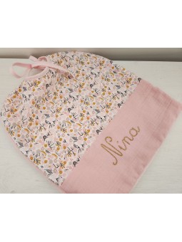 Bavoir personnalisé en coton floral, double gaze / éponge de bambou