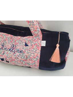 Sac polochon week-end personnalisé en liberty Wiltshire pois de senteur et velours marine