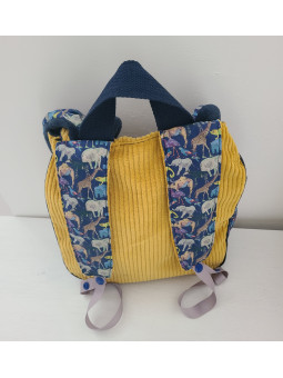 Sac à dos petit lapin maternelle / crèche velours et liberty animaux personnalisé