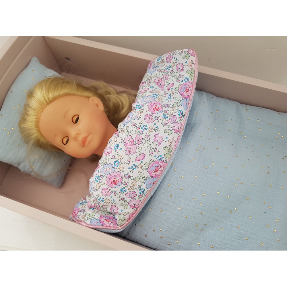 Parure pour lit de poupée