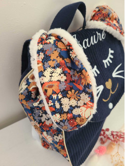 Sac à dos petit lapin maternelle / crèche velours et liberty Thorpe personnalisé