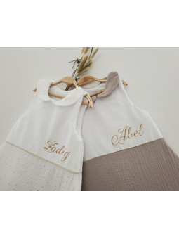 Gigoteuse hiver 0-6 mois personnalisée en double gaze et col claudine