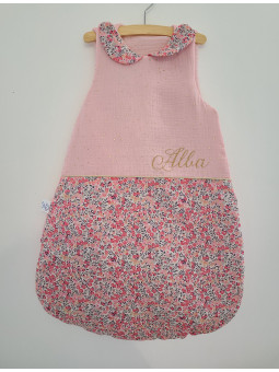 Gigoteuse hiver personnalisée, double gaze et liberty pois de senteur