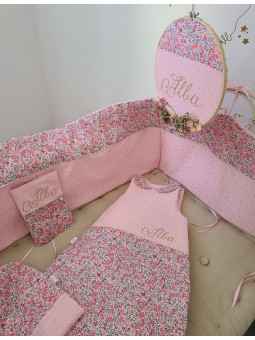 Gigoteuse hiver personnalisée, double gaze et liberty pois de senteur