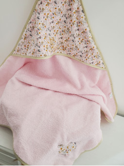 Cape de bain personnalisée prénom coton floral rose et or