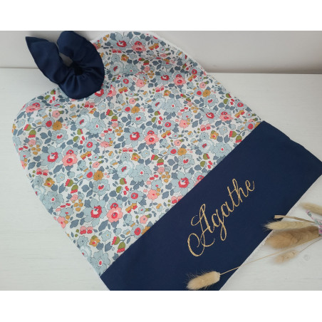 Grande serviette élastiquée liberty Betsy porcelaine pour maternelle ou tissus au choix