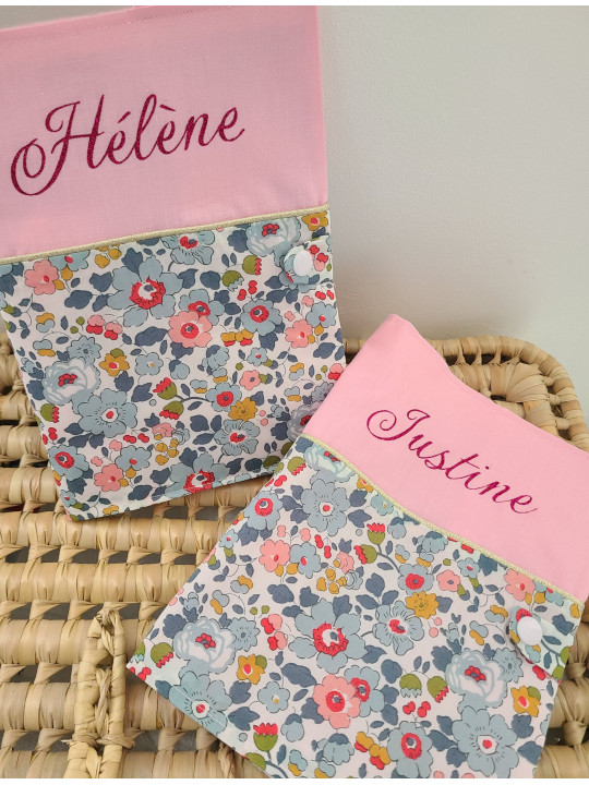 Protège carnet de santé liberty Wiltshire pois de senteur et couronne florale personnalisable avec prénom