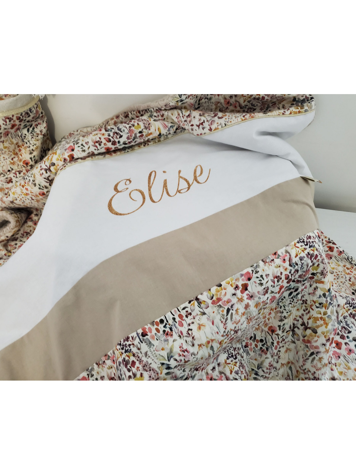 Couverture doublée moumoute liberty Felda, blanc et beige